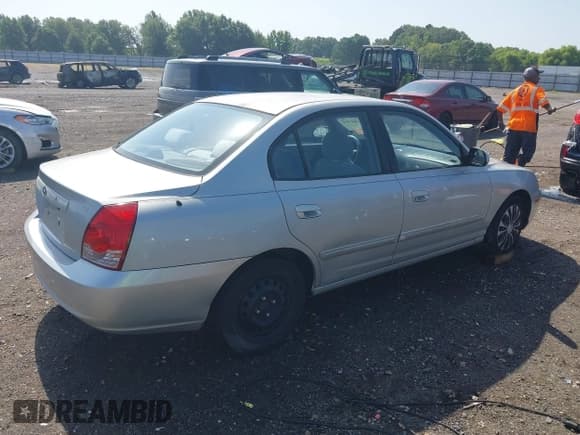 ✅ 2006 Hyundai Elantra GLS • VIN: KMHDN46D66U358821 • Lot: 42697079. Wystawiony na IAAI z przebiegiem 180 545 mil. Bezpłatny archiwum sprzedaży aukcyjnych z USA i szczegółowy raport historii pojazdu na DreamBid. Zdjęcie 4.