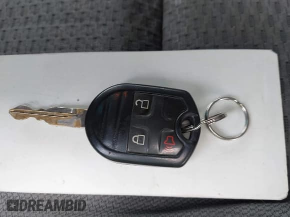 ✅ 2011 Ford F-150 XLT • VIN: 1FTFW1ET5BFC12975 • Lot: 43536418. Listed on IAAI with 237,356 mi. Free auction sales archive from the USA and detailed vehicle history report at DreamBid. Image 11.