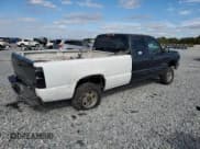 ✅ 2003 Chevrolet Silverado 2500HD LS • VIN: 1GCHK29U03E274062 • Lot: 82757165. Wystawiony na Copart z przebiegiem 329 319 mil. Bezpłatny archiwum sprzedaży aukcyjnych z USA i szczegółowy raport historii pojazdu na DreamBid. Zdjęcie 3.