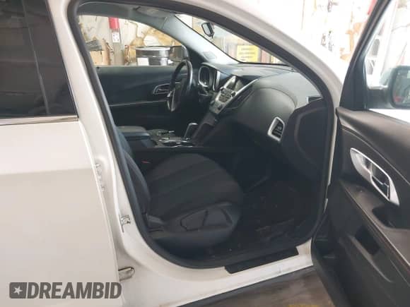 2014 Chevrolet Equinox LT z VIN 1GNALBEK0EZ106413, wystawiony jako IAAI lot #43310143 z przebiegiem 171 244 mil mil oraz . Historia ofert i sprzedaży dostępna na DreamBid. Obrazek 5.