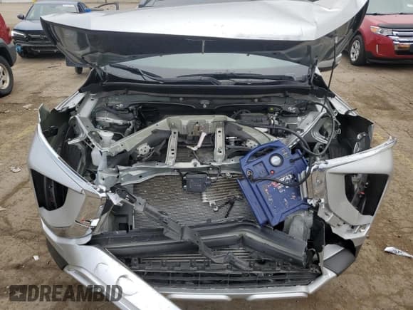 ✅ 2025 Mitsubishi Eclipse Cross SE • VIN: JA4ATWAA7SZ011379 • Lot: 86414075. Wystawiony na Copart z przebiegiem 17 338 mil. Bezpłatny archiwum sprzedaży aukcyjnych z USA i szczegółowy raport historii pojazdu na DreamBid. Zdjęcie 11.