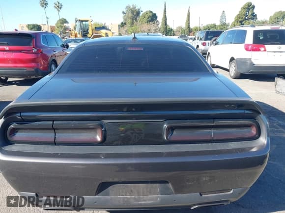 ✅ 2016 Dodge Challenger SRT Hellcat • VIN: 2C3CDZC93GH270902 • Lot: 43863546. Listed on IAAI with 33,410 mi. Free auction sales archive from the USA and detailed vehicle history report at DreamBid. Image 16.