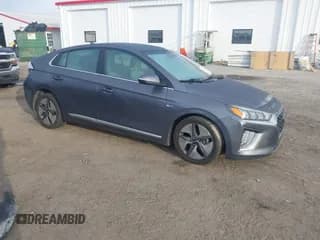 ✅ 2020 Hyundai Ioniq SEL • VIN: KMHC85LCXLU208677 • Lot: 40872216. Wystawiony na IAAI z przebiegiem 156 159 mil. Bezpłatny archiwum sprzedaży aukcyjnych z USA i szczegółowy raport historii pojazdu na DreamBid. Zdjęcie 1.