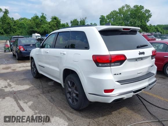 ✅ 2020 Jeep Grand Cherokee Limited • VIN: 1C4RJFBG2LC235312 • Лот: 42446904. Опубликован ранее на IAAI с пробегом 106 931 миль. Бесплатный доступ к архиву аукционных продаж из США и подробный отчёт об истории автомобиля на DreamBid. Изображение 3.