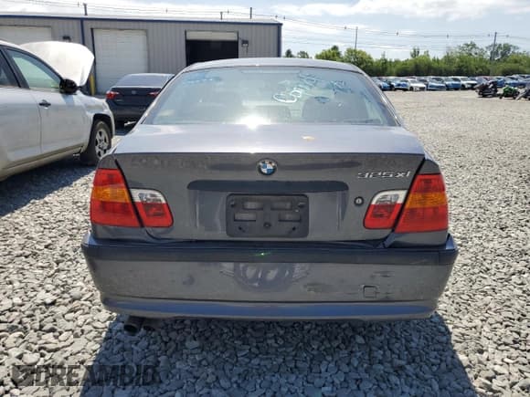 ✅ 2003 BMW 3 Series 325xi • VIN: WBAEU33473PM56774 • Лот: 58332015. Опубликован ранее на Copart с пробегом Не указан. Бесплатный доступ к архиву аукционных продаж из США и подробный отчёт об истории автомобиля на DreamBid. Изображение 6.