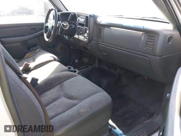 ✅ 2007 Chevrolet Silverado 2500HD • VIN: 1GBHK24U87E156598 • Лот: 40011047. Опубликован ранее на IAAI с пробегом 329 806 миль. Бесплатный доступ к архиву аукционных продаж из США и подробный отчёт об истории автомобиля на DreamBid. Изображение 5.