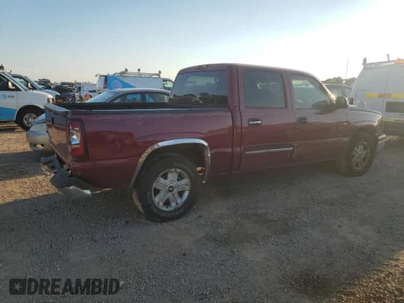 ✅ 2006 Chevrolet Silverado 1500 LS • VIN: 2GCEC13V261310111 • Лот: 74373594. Опубликован ранее на Copart с пробегом 221 025 миль. Бесплатный доступ к архиву аукционных продаж из США и подробный отчёт об истории автомобиля на DreamBid. Изображение 3.