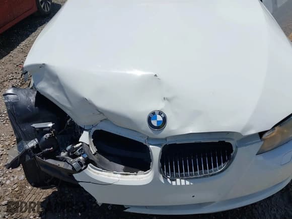 ✅ 2008 BMW 3 Series 335i • VIN: WBAWL73508PX54727 • Lot: 42173749. Listed on IAAI with 152,125 mi. Free auction sales archive from the USA and detailed vehicle history report at DreamBid. Image 10.