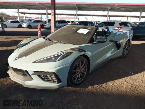 ✅ 2024 Chevrolet Corvette 2LT • VIN: 1G1YB3D42R5121102 • Lot: 43733311. Listed on IAAI with 27,776 mi. Free auction sales archive from the USA and detailed vehicle history report at DreamBid. Image 17.