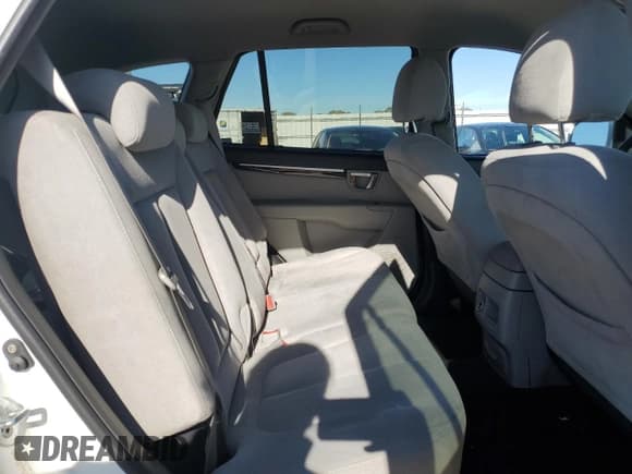 ✅ 2008 Hyundai Santa Fe GLS • VIN: 5NMSG73D38H193719 • Lot: 79743814. Listed on Copart with 134,980 mi. Free auction sales archive from the USA and detailed vehicle history report at DreamBid. Image 11.