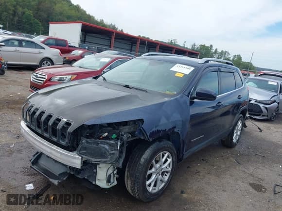 ✅ 2016 Jeep Cherokee Latitude • VIN: 1C4PJMCS6GW253606 • Лот: 43311540. Опубликован ранее на IAAI с пробегом 136 540 миль. Бесплатный доступ к архиву аукционных продаж из США и подробный отчёт об истории автомобиля на DreamBid. Изображение 19.