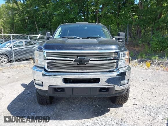 ✅ 2011 Chevrolet Silverado 2500HD LTZ • VIN: 1GC1KYC85BF244161 • Лот: 43058557. Опубликован ранее на IAAI с пробегом 261 546 миль. Бесплатный доступ к архиву аукционных продаж из США и подробный отчёт об истории автомобиля на DreamBid. Изображение 12.