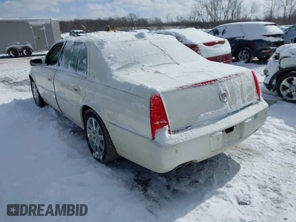 ✅ 2009 Cadillac DTS 1SA • VIN: 1G6KD57Y89U104623 • Lot: 41593682. Wystawiony na IAAI z przebiegiem 126 579 mil. Bezpłatny archiwum sprzedaży aukcyjnych z USA i szczegółowy raport historii pojazdu na DreamBid. Zdjęcie 3.