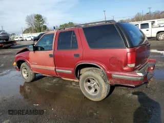 ✅ 1999 Chevrolet Blazer LS • VIN: 1GNCS13W9X2199990 • Lot: 42741095. Wystawiony na Copart z przebiegiem 277 329 mil. Bezpłatny archiwum sprzedaży aukcyjnych z USA i szczegółowy raport historii pojazdu na DreamBid. Zdjęcie 2.