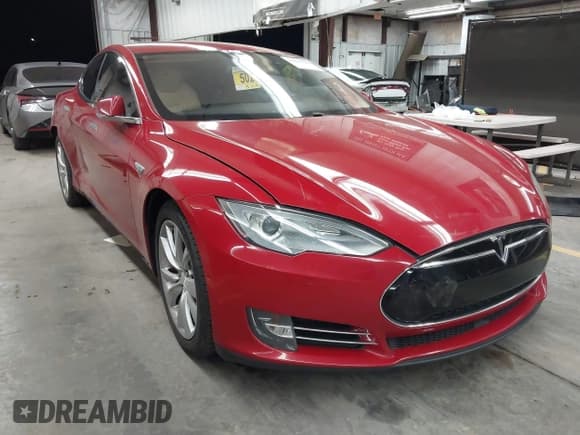 ✅ 2015 Tesla Model S 85D • VIN: 5YJSA1H23FF081510 • Лот: 43703789. Опубликован ранее на IAAI с пробегом 113 305 миль. Бесплатный доступ к архиву аукционных продаж из США и подробный отчёт об истории автомобиля на DreamBid. Изображение 1.