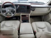 ✅ 2005 Cadillac Escalade • VIN: 1GYEC63T05R169695 • Лот: 85559294. Опубликован ранее на Copart с пробегом 214 935 миль. Бесплатный доступ к архиву аукционных продаж из США и подробный отчёт об истории автомобиля на DreamBid. Изображение 8.