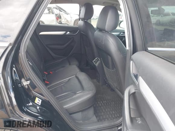 ✅ 2016 Audi Q3 Premium Plus • VIN: WA1BFCFS1GR010795 • Лот: 43357405. Опубликован ранее на IAAI с пробегом 77 928 миль. Бесплатный доступ к архиву аукционных продаж из США и подробный отчёт об истории автомобиля на DreamBid. Изображение 8.