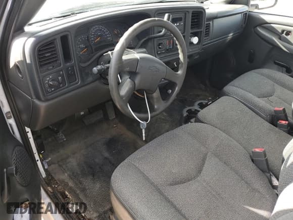 ✅ 2005 Chevrolet Silverado 1500 Work Truck • VIN: 1GCEC14X85Z143470 • Лот: 77782054. Опубликован ранее на Copart с пробегом 137 964 миль. Бесплатный доступ к архиву аукционных продаж из США и подробный отчёт об истории автомобиля на DreamBid. Изображение 8.