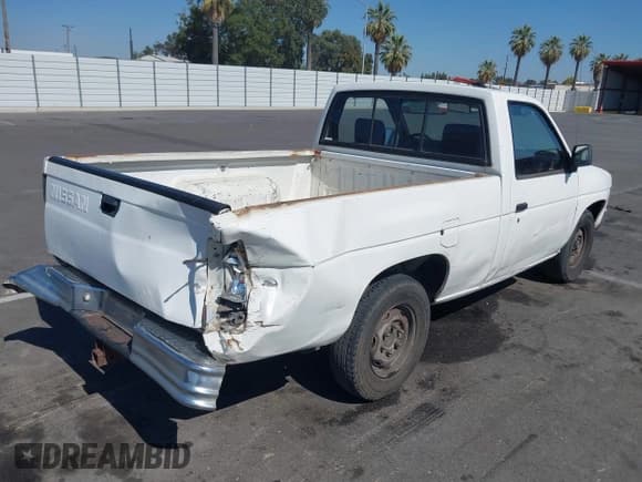 ✅ 1993 Nissan Frontier • VIN: 1N6SD11S2PC365417 • Lot: 42771837. Listed on IAAI with 204,813 mi. Free auction sales archive from the USA and detailed vehicle history report at DreamBid. Image 4.