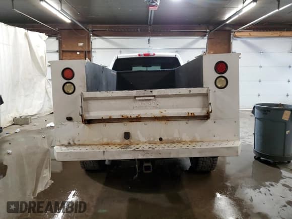 ✅ 2010 GMC Sierra 2500HD • VIN: 1GT3KZBG3AF112652 • Лот: 64093915. Опубликован ранее на Copart с пробегом 134 325 миль. Бесплатный доступ к архиву аукционных продаж из США и подробный отчёт об истории автомобиля на DreamBid. Изображение 6.