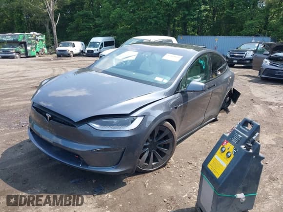 ✅ 2023 Tesla Model X • VIN: 7SAXCBE55PF411222 • Lot: 42469051. Listed on IAAI with 17,389 mi. Free auction sales archive from the USA and detailed vehicle history report at DreamBid. Image 20.