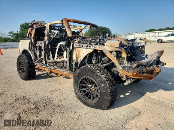 ✅ 2023 Ford Bronco Badlands • VIN: 1FMEE5DP0PLB49220 • Lot: 67376025. Listed on Copart with Not provided. Free auction sales archive from the USA and detailed vehicle history report at DreamBid. Image 4.
