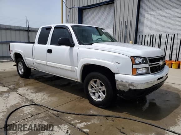 ✅ 2006 Chevrolet Silverado 1500 LT2 • VIN: 1GCEK19B56Z207532 • Лот: 54213065. Опубликован ранее на Copart с пробегом 175 177 миль. Бесплатный доступ к архиву аукционных продаж из США и подробный отчёт об истории автомобиля на DreamBid. Изображение 4.