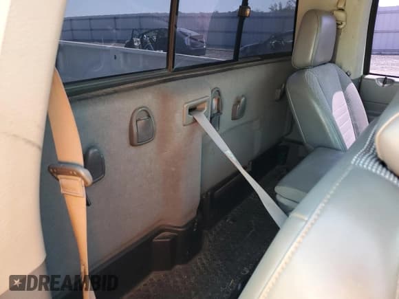 ✅ 2008 Dodge RAM • VIN: 3D7ML46A88G101901 • Лот: 54986785. Опубликован ранее на Copart с пробегом 327 321 миль. Бесплатный доступ к архиву аукционных продаж из США и подробный отчёт об истории автомобиля на DreamBid. Изображение 10.