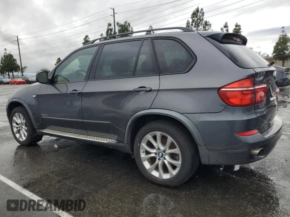 ✅ 2011 BMW X5 35i • VIN: 5UXZV4C58BL741858 • Lot: 82000175. Wystawiony na Copart z przebiegiem 170 493 mil. Bezpłatny archiwum sprzedaży aukcyjnych z USA i szczegółowy raport historii pojazdu na DreamBid. Zdjęcie 2.