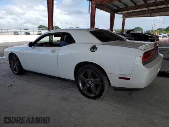 ✅ 2013 Dodge Challenger SXT • VIN: 2C3CDYAG6DH661131 • Lot: 85192664. Wystawiony na Copart z przebiegiem 147 525 mil. Bezpłatny archiwum sprzedaży aukcyjnych z USA i szczegółowy raport historii pojazdu na DreamBid. Zdjęcie 2.