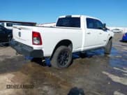 ✅ 2022 Ram 2500 Big Horn • VIN: 3C6UR5DL6NG280848 • Lot: 43586743. Wystawiony na IAAI z przebiegiem 76 593 mil. Bezpłatny archiwum sprzedaży aukcyjnych z USA i szczegółowy raport historii pojazdu na DreamBid. Zdjęcie 4.