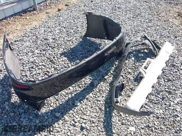 ✅ 2013 Lexus GS 350 • VIN: JTHCE1BL4D5000554 • Lot: 42179744. Listed on IAAI with 171,007 mi. Free auction sales archive from the USA and detailed vehicle history report at DreamBid. Image 12.