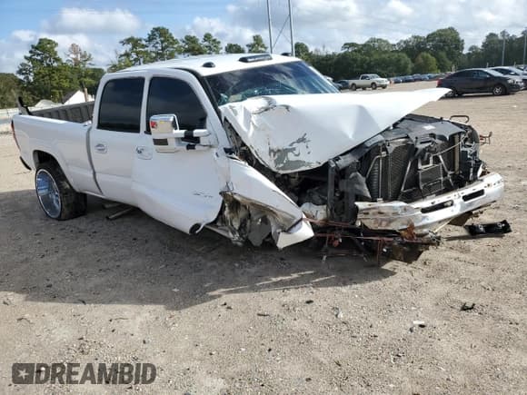 ✅ 2004 Chevrolet Silverado 2500HD LT • VIN: 1GCHC23UX4F248554 • Lot: 78928224. Listed on Copart with Not provided. Free auction sales archive from the USA and detailed vehicle history report at DreamBid. Image 4.