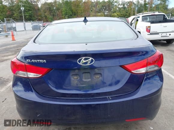 ✅ 2013 Hyundai Elantra Limited • VIN: 5NPDH4AE1DH433170 • Lot: 43405616. Listed on IAAI with 167,491 mi. Free auction sales archive from the USA and detailed vehicle history report at DreamBid. Image 17.