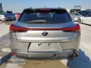 ✅ 2020 Lexus UX 200 • VIN: JTHP3JBH7L2029498 • Lot: 84810715. Wystawiony na Copart z przebiegiem 51 236 mil. Bezpłatny archiwum sprzedaży aukcyjnych z USA i szczegółowy raport historii pojazdu na DreamBid. Zdjęcie 6.