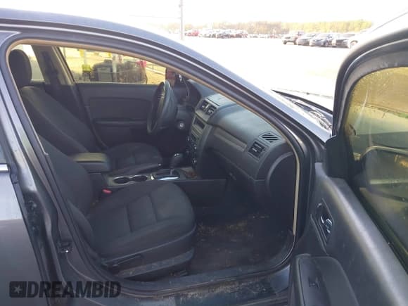 ✅ 2010 Ford Fusion SE • VIN: 3FAHP0HA6AR396339 • Lot: 43716455. Listed on IAAI with 239,810 mi. Free auction sales archive from the USA and detailed vehicle history report at DreamBid. Image 5.