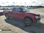 ✅ 2003 Chevrolet S-10 LS • VIN: 1GCCS19X938157643 • Лот: 76255504. Опубликован ранее на Copart с пробегом 70 779 миль. Бесплатный доступ к архиву аукционных продаж из США и подробный отчёт об истории автомобиля на DreamBid. Изображение 4.