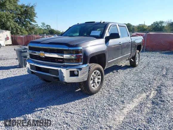 ✅ 2016 Chevrolet Silverado 2500HD LTZ • VIN: 1GC1KWE83GF198399 • Lot: 43427914. Wystawiony na IAAI z przebiegiem 254 474 mil. Bezpłatny archiwum sprzedaży aukcyjnych z USA i szczegółowy raport historii pojazdu na DreamBid. Zdjęcie 17.