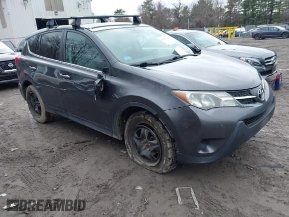 ✅ 2015 Toyota RAV4 LE • VIN: 2T3BFREV5FW385351 • Lot: 42018128. Listed on IAAI with 176,818 mi. Free auction sales archive from the USA and detailed vehicle history report at DreamBid. Image 1.