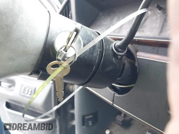 ✅ 1991 Ford F-250 • VIN: 1FTHX26G4MKA00723 • Лот: 43539317. Опубликован ранее на IAAI с пробегом 6 976 миль. Бесплатный доступ к архиву аукционных продаж из США и подробный отчёт об истории автомобиля на DreamBid. Изображение 11.