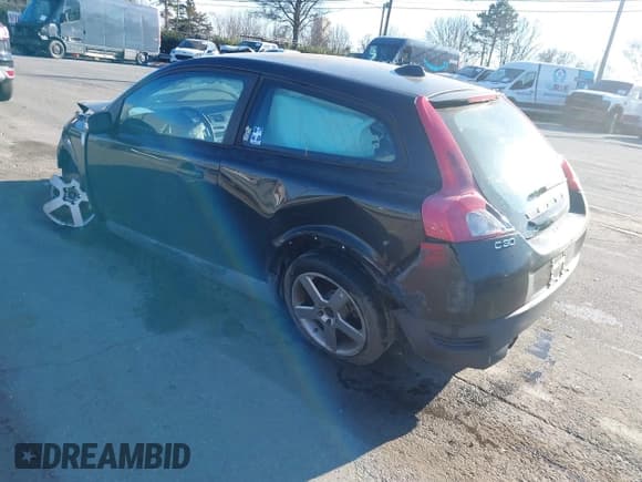 ✅ 2009 Volvo C30 • VIN: YV1MK672892142548 • Лот: 41221801. Опубликован ранее на IAAI с пробегом 166 487 миль. Бесплатный доступ к архиву аукционных продаж из США и подробный отчёт об истории автомобиля на DreamBid. Изображение 3.