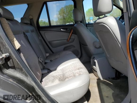 ✅ 2006 Saturn VUE • VIN: 5GZCZ63446S813731 • Lot: 55144535. Wystawiony na Copart z przebiegiem 225 649 mil. Bezpłatny archiwum sprzedaży aukcyjnych z USA i szczegółowy raport historii pojazdu na DreamBid. Zdjęcie 11.