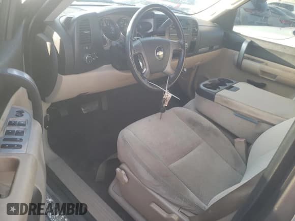 ✅ 2007 Chevrolet Silverado 1500 1LT • VIN: 2GCEC13J371522840 • Lot: 77124554. Listed on Copart with 236,284 mi. Free auction sales archive from the USA and detailed vehicle history report at DreamBid. Image 8.