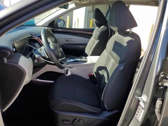 ✅ 2022 Hyundai Tucson SEL Convenience • VIN: KM8JFCA1XNU016374 • Lot: 80267994. Wystawiony na Copart z przebiegiem 57 106 mil. Bezpłatny archiwum sprzedaży aukcyjnych z USA i szczegółowy raport historii pojazdu na DreamBid. Zdjęcie 7.