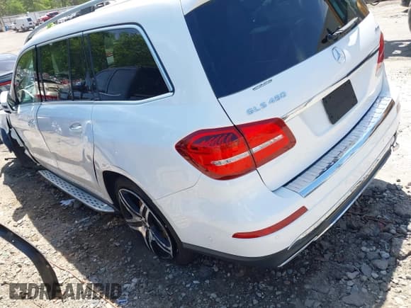 ✅ 2019 Mercedes-Benz GLS 450 • VIN: 4JGDF6EE8KB221629 • Lot: 42067651. Wystawiony na IAAI z przebiegiem 66 560 mil. Bezpłatny archiwum sprzedaży aukcyjnych z USA i szczegółowy raport historii pojazdu na DreamBid. Zdjęcie 3.