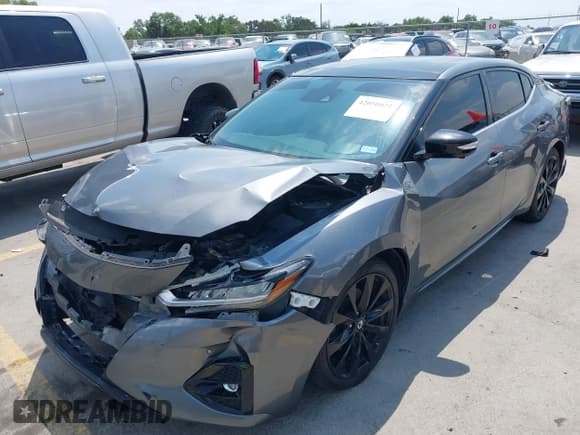 ✅ 2020 Nissan Maxima SR • VIN: 1N4AA6EVXLC383592 • Лот: 42058071. Опубликован ранее на IAAI с пробегом 103 014 миль. Бесплатный доступ к архиву аукционных продаж из США и подробный отчёт об истории автомобиля на DreamBid. Изображение 19.