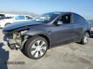 ✅ 2022 Tesla Model Y Long Range • VIN: 7SAYGDEE0NF534315 • Lot: 87289405. Wystawiony na Copart z przebiegiem 46 837 mil. Bezpłatny archiwum sprzedaży aukcyjnych z USA i szczegółowy raport historii pojazdu na DreamBid. Zdjęcie 1.