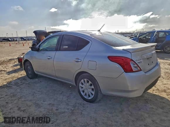 ✅ 2018 Nissan Versa SV • VIN: 3N1CN7AP5JL833481 • Lot: 96226025. Listed on Copart with 211,269 mi. Free auction sales archive from the USA and detailed vehicle history report at DreamBid. Image 2.