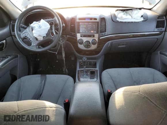 ✅ 2010 Hyundai Santa Fe GLS • VIN: 5NMSG3ABXAH379290 • Lot: 73596494. Listed on Copart with 198,173 mi. Free auction sales archive from the USA and detailed vehicle history report at DreamBid. Image 8.