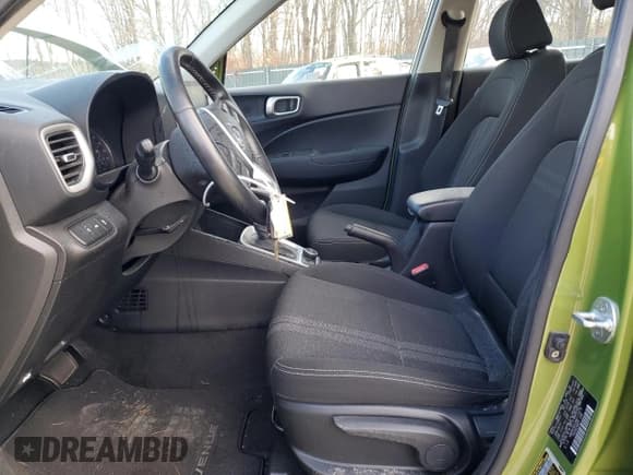 ✅ 2021 Hyundai Venue SEL • VIN: KMHRC8A32MU115375 • Lot: 79726934. Listed on Copart with 40,829 mi. Free auction sales archive from the USA and detailed vehicle history report at DreamBid. Image 7.